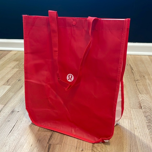 Medium LuluLemon Red Bag - Picture 2 of 2